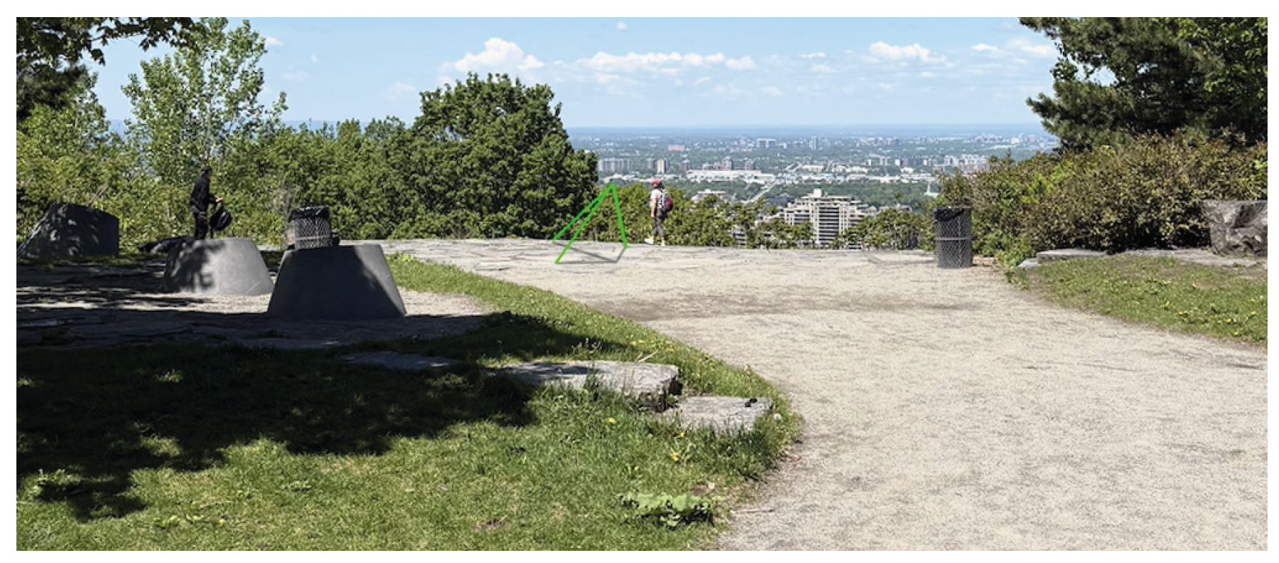 Les Cimes | vue panoramique depuis le sommet du Mont-Royal vers la ville de Montréal